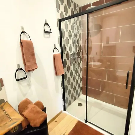 Couette-café D'hôtes La Cavalière à La Source De Nos Racines Beaufort (Nord)