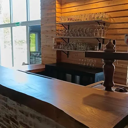 Couette-café D'hôtes La Cavalière à La Source De Nos Racines