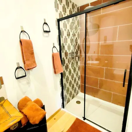 Couette-café D'hôtes La Cavalière à La Source De Nos Racines Beaufort (Nord)